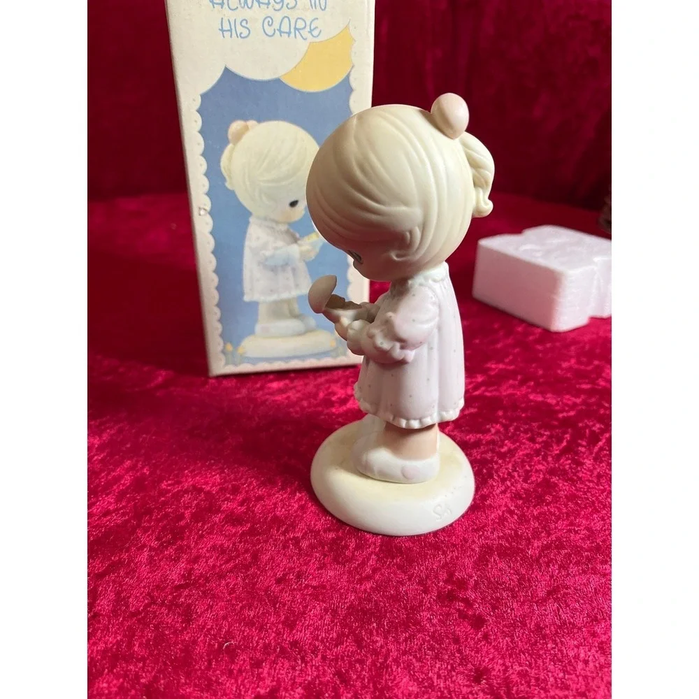 Precious Moments Always In His Care Girl with Bird Figurine 100226 Vintage Boxed